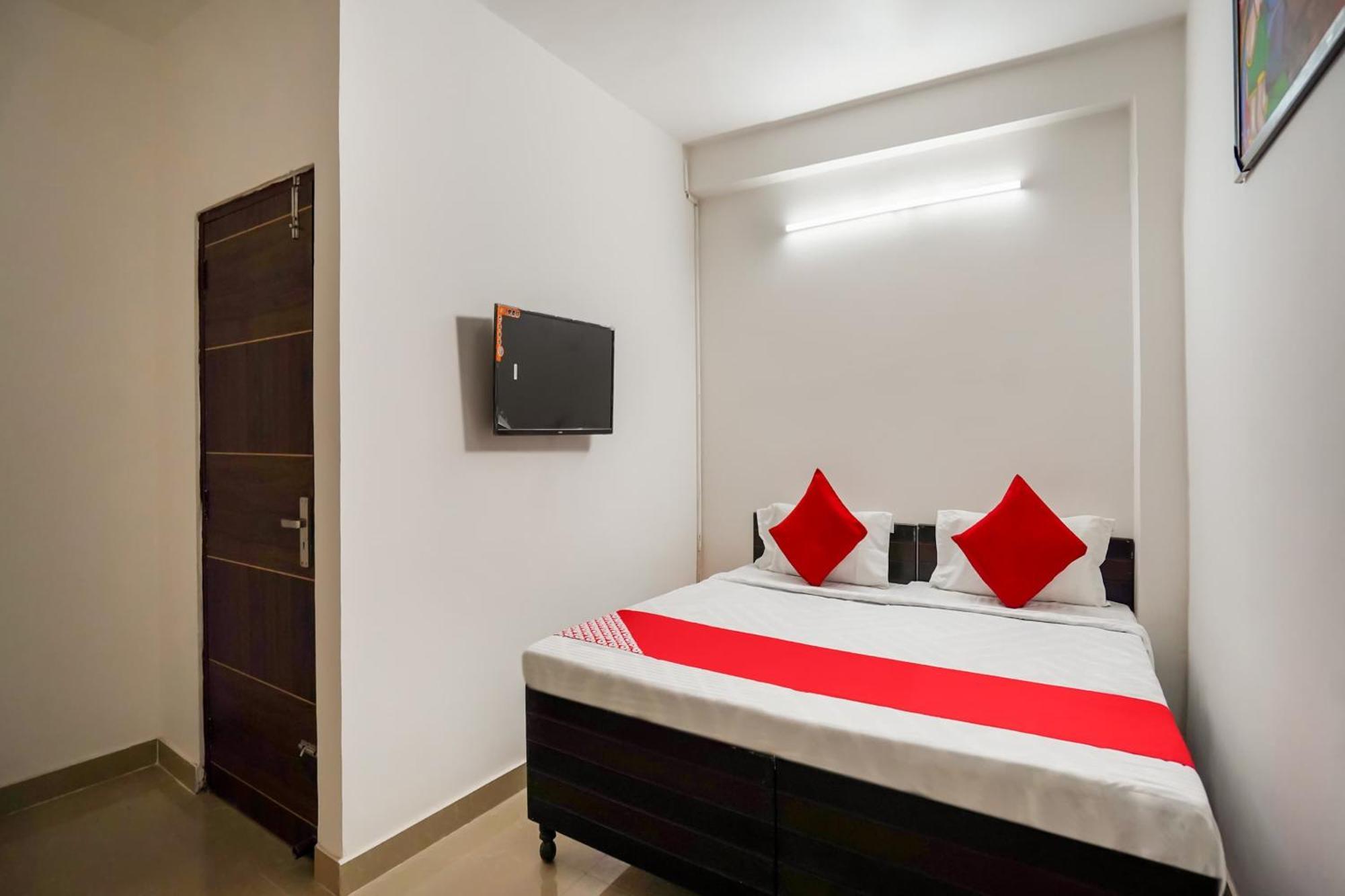 Oyo Flagship 75287 Pubg Residency Hotel Nova Deli Exterior foto