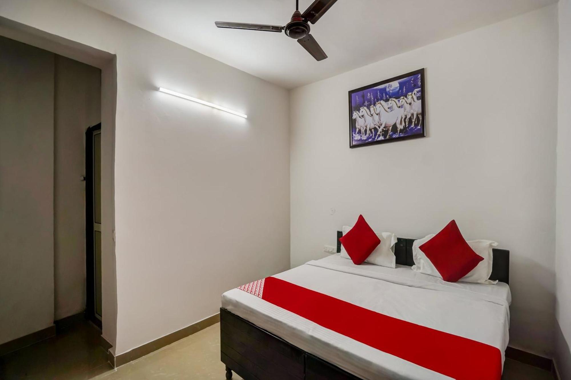 Oyo Flagship 75287 Pubg Residency Hotel Nova Deli Exterior foto
