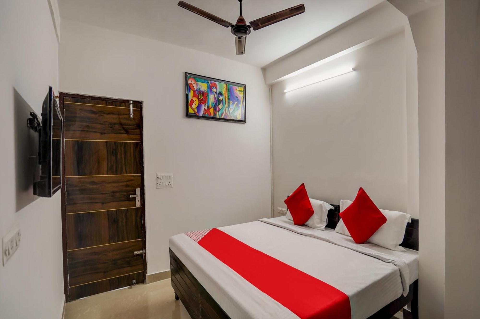 Oyo Flagship 75287 Pubg Residency Hotel Nova Deli Exterior foto